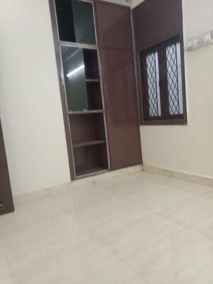 Room in 1 BHK Builder Floor at Saket – for Rent