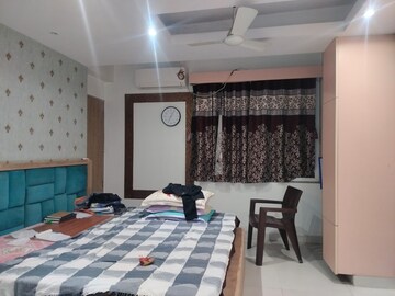 Bedroom in 2 BHK Apartment at Molarband – for Rent
