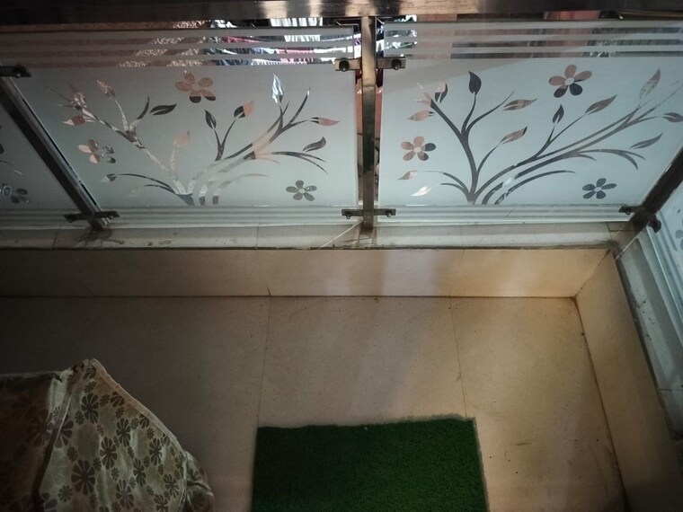 Balcony, molarband 2 Bedroom 516 Sq.Ft. Apartment In Molarband Delhi 9661993