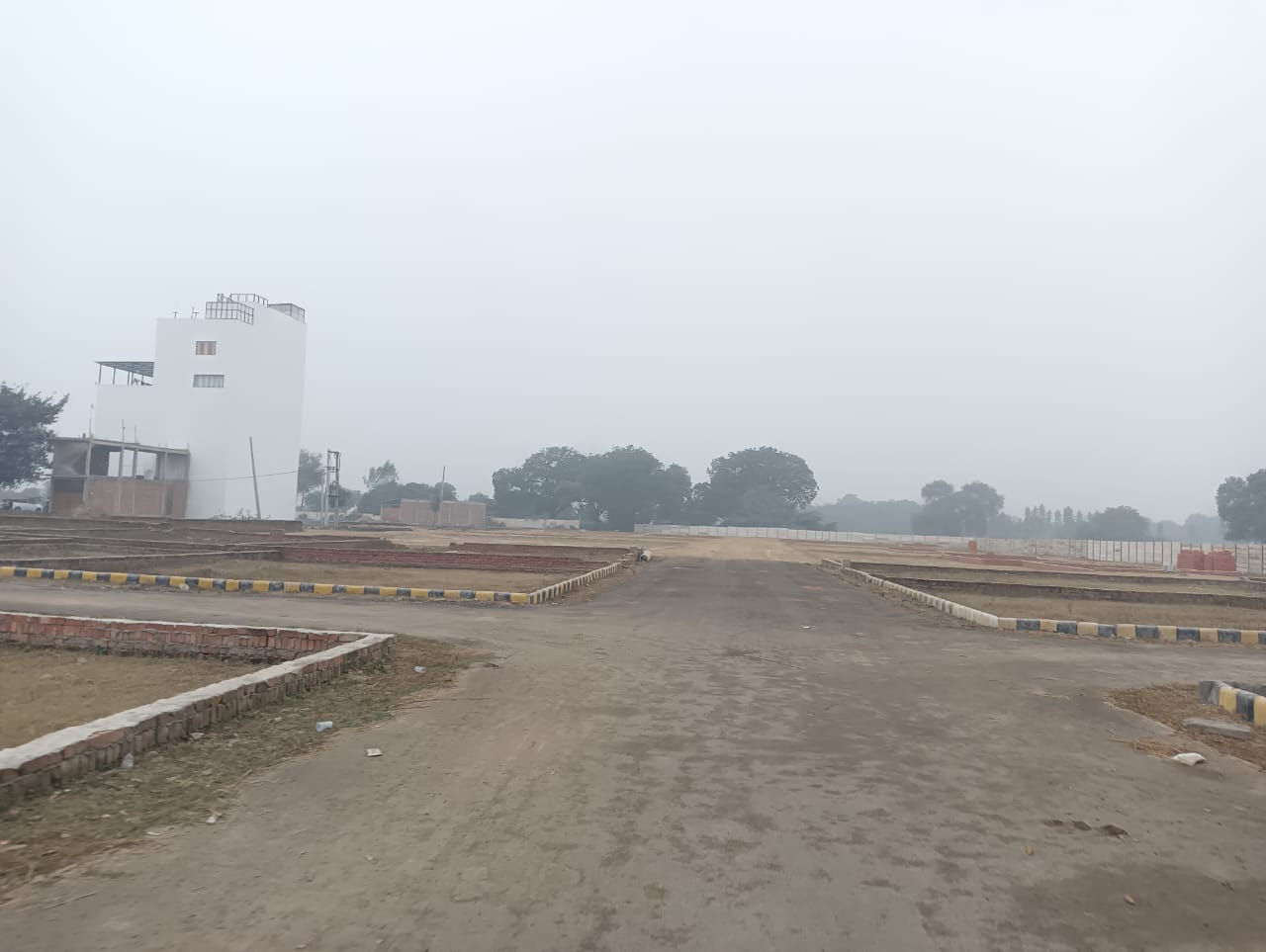 Plot For Sale in Priyanka Properties 