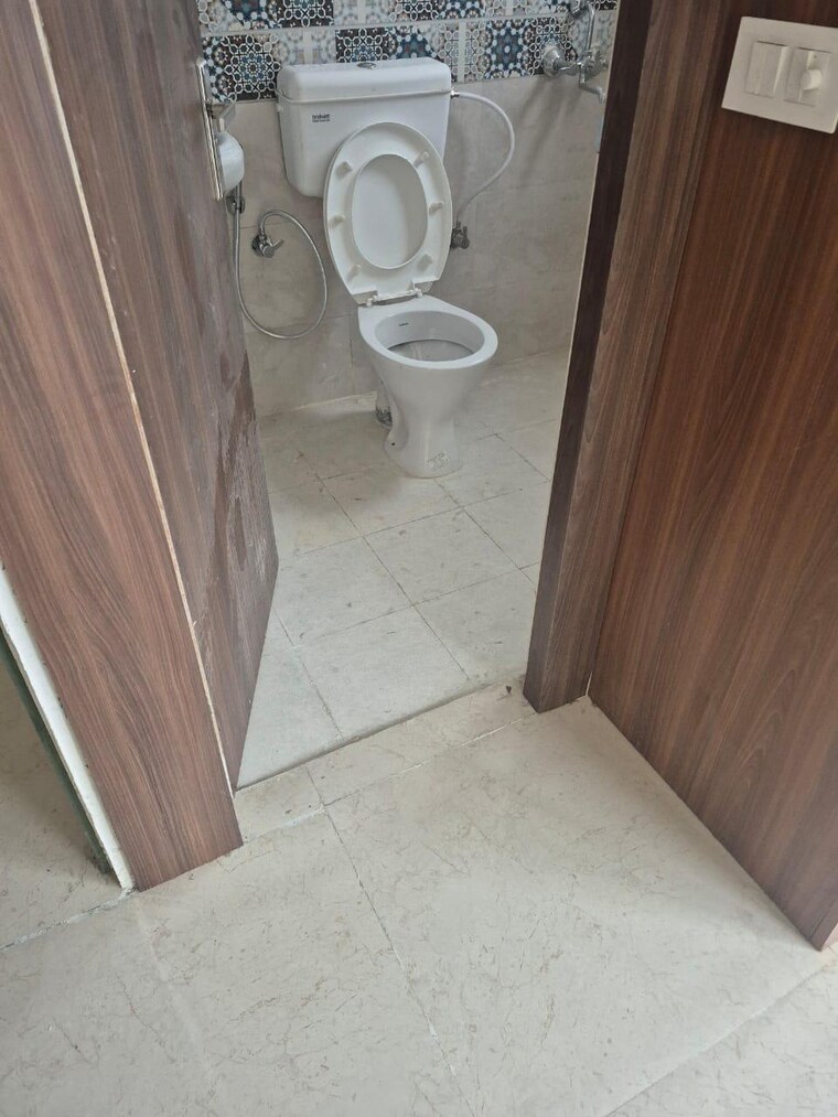 Bathroom, signature-global-prime 2 Bedroom 1232 Sq.Ft. Apartment In Sector 63a Gurgaon 9662046