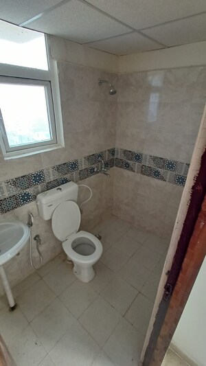 Bathroom in 2 BHK Apartment at Signature Global Prime, Sector 63a – for Sale