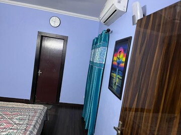 Building Lobby in 2.5 BHK Apartment at Trident Embassy Reso, Sector 1 Greater Noida – for Rent