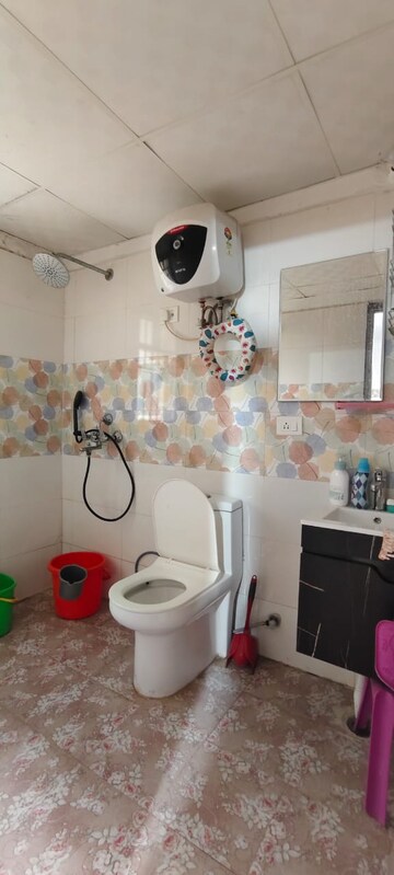 Team Area in 3 BHK Apartment at Gardenia Golf City, Sector 75 – for Rent