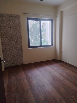 Furnished Amenities in 3 BHK Apartment at Omaxe Residency, Gomti Nagar – for Rent