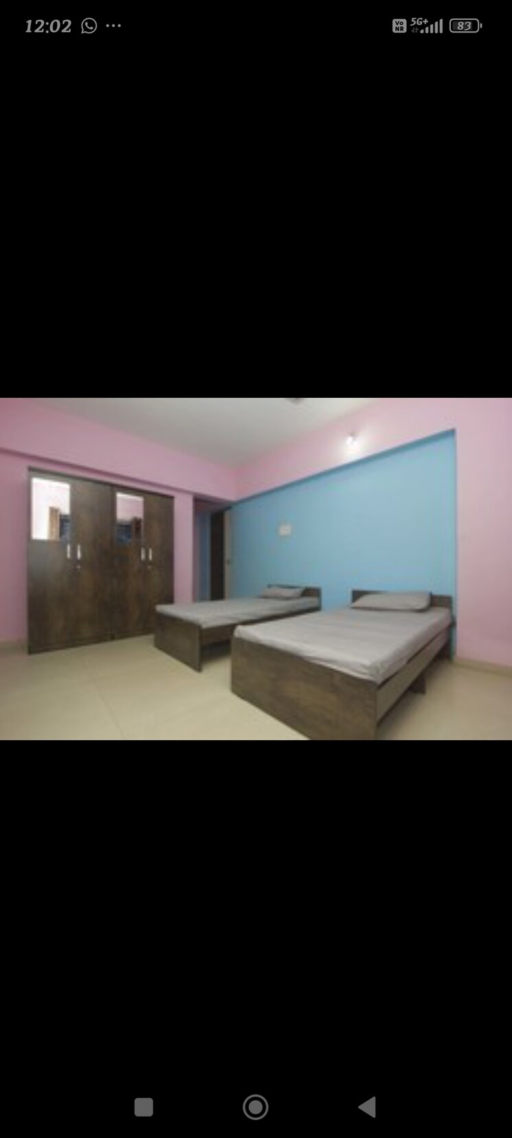 Room, malad west Pg For Boys In Malad West 9662090