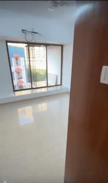 Master Bedroom in 3 BHK Apartment at Andheri West – for Rent