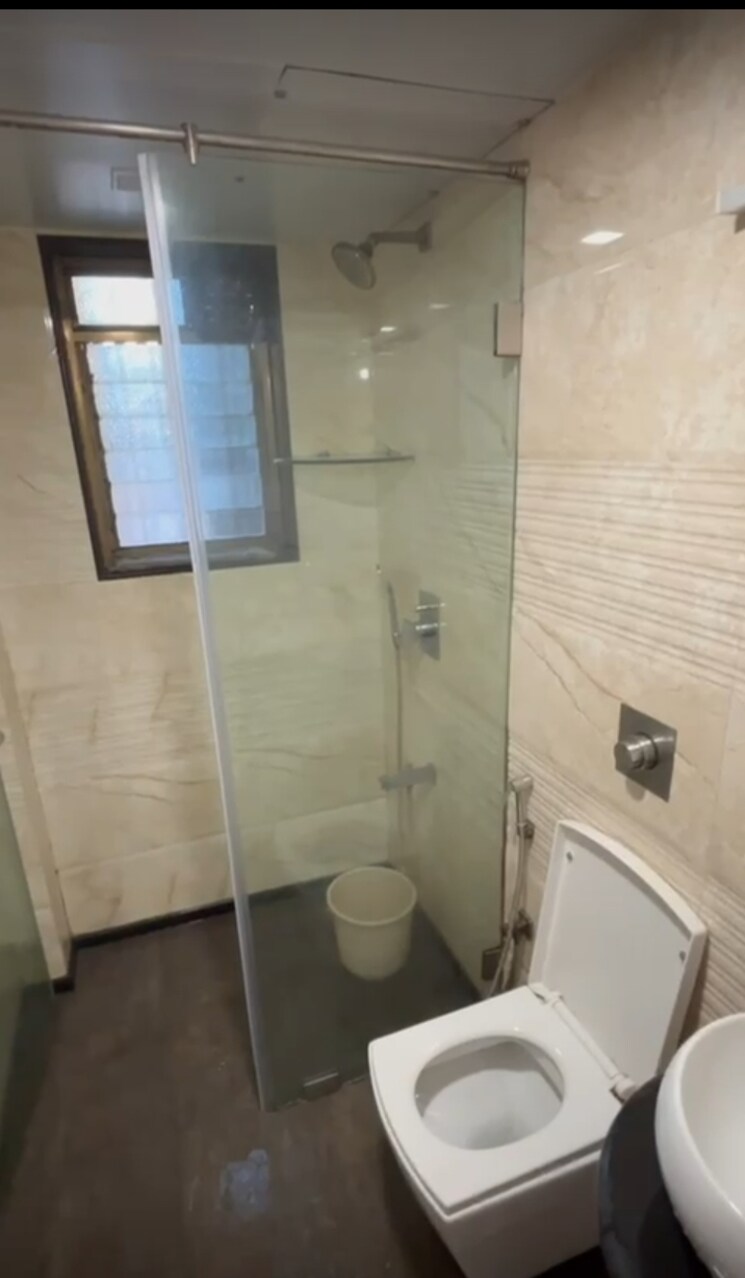 Bathroom, andheri west 3 Bedroom 1100 Sq.Ft. Apartment In Andheri West Mumbai 9662108