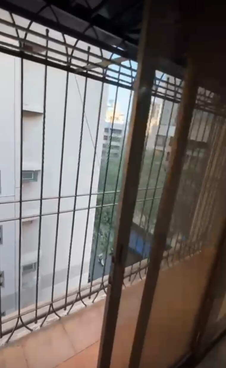 Balcony, andheri west 3 Bedroom 1100 Sq.Ft. Apartment In Andheri West Mumbai 9662108