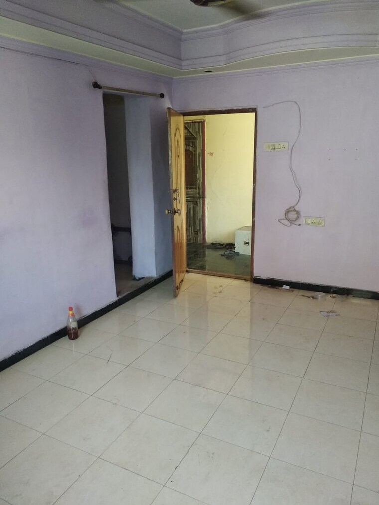 Room, malad west 1 RK 225 Sq.Ft. Apartment In Malad West Mumbai 9662085