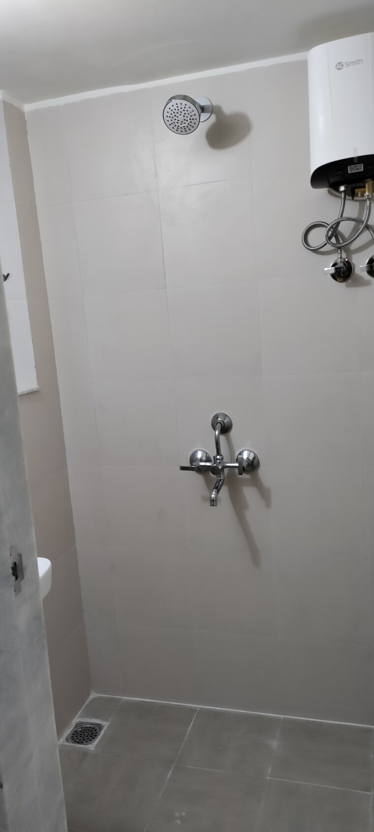 Bathroom, lower parel west Pg For Girls In Lower Parel West 9662097