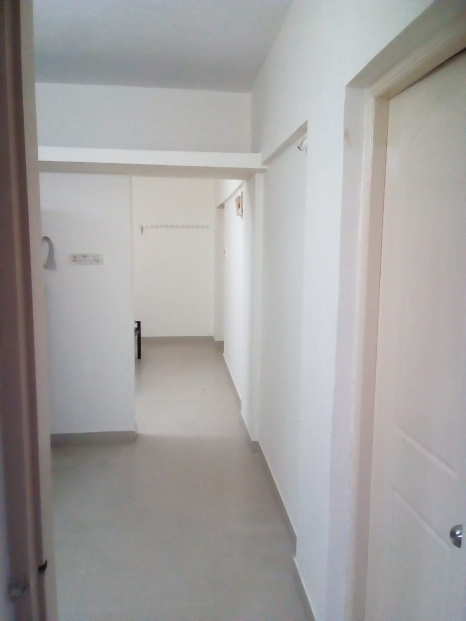 1 RkApartment For Rent in Gujarat Colony