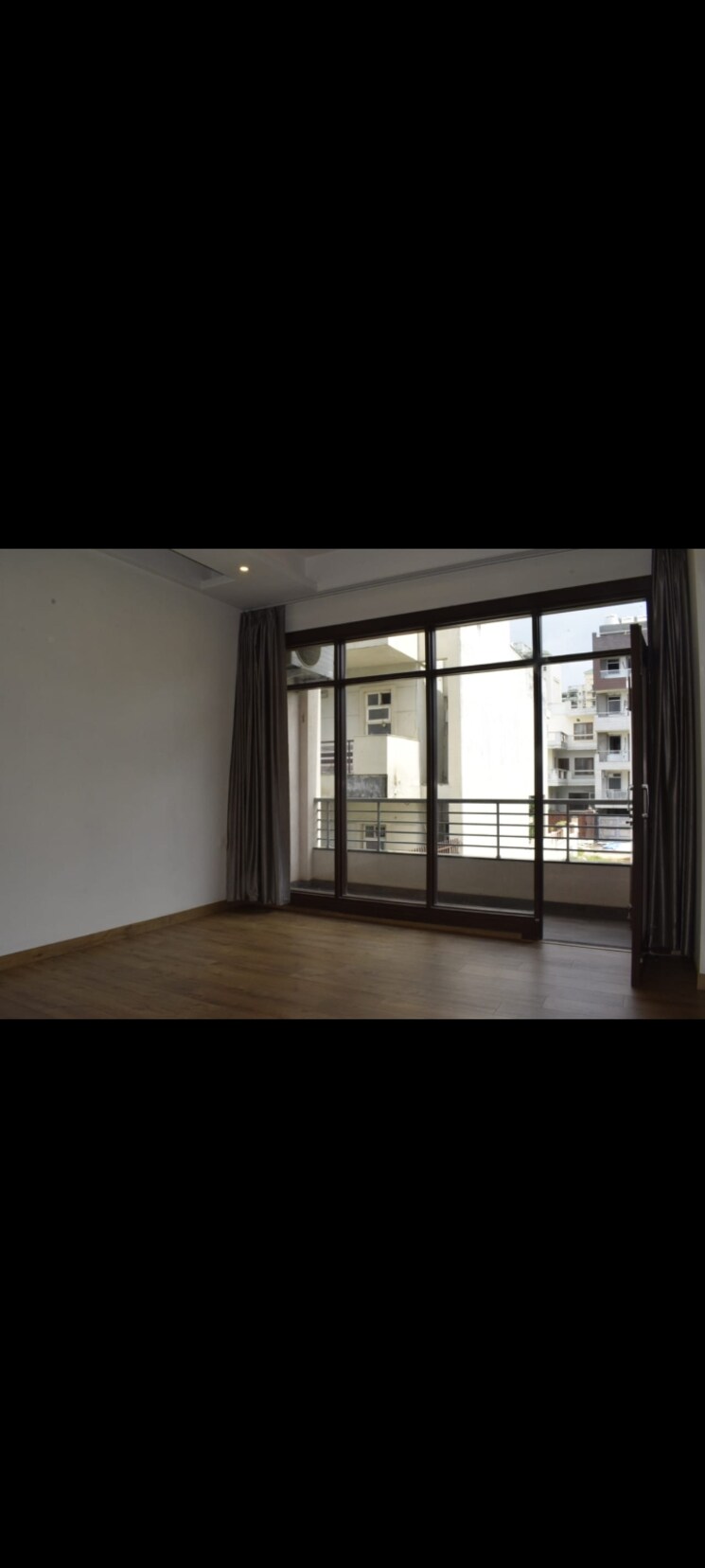 Room, dlf-the-crest 3 Bedroom 300 Sq.Yd. Builder Floor In Sector 54 Gurgaon 9662125