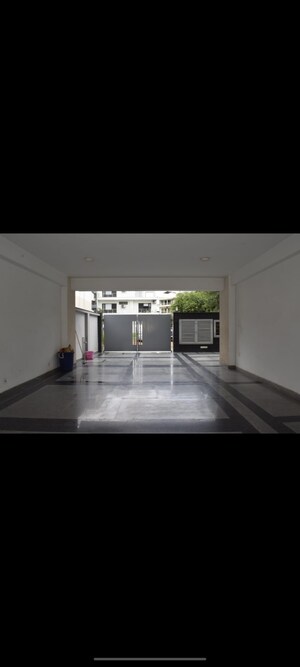 Bedroom in 3 BHK Builder Floor at DLF The Crest, Sector 54 – for Rent