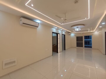 Room in 3 BHK Apartment at Rajapushpa Provincia, Narsingi – for Rent