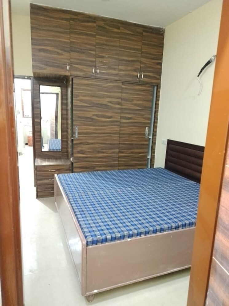 Room, kharar mohali road 1 Bedroom 440 Sq.Ft. Apartment In Kharar Mohali Road Kharar 9662143