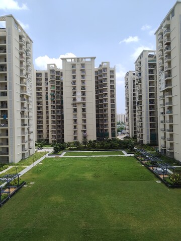 Master Plan in 3 BHK Apartment at Omaxe Residency, Gomti Nagar – for Rent