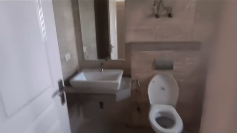 Bathroom, experion-the-heart-song 2 Bedroom 1283 Sq.Ft. Apartment In Sector 108 Gurgaon 9662139