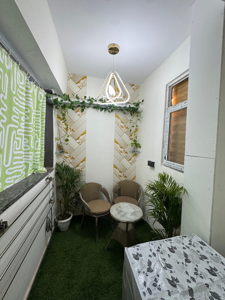 Balcony, palm-residency-chhatarpur 1 Bedroom 450 Sq.Ft. Apartment In Chattarpur Delhi 9662185