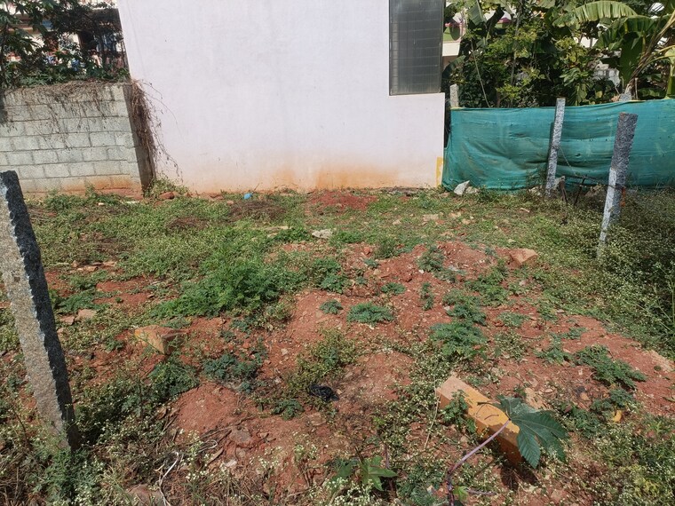 Garden, abbigere  649 Sq.Yd. Plot In Abbigere Bangalore 9662156