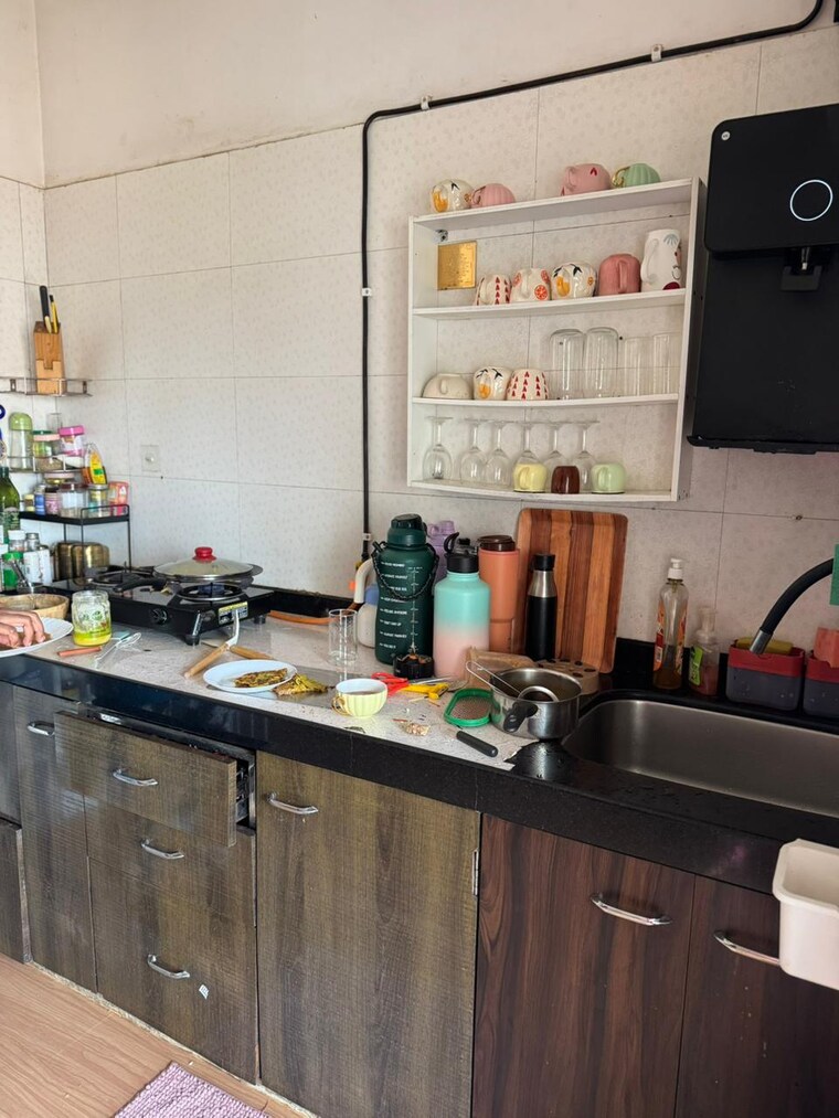 Kitchen, newtech-shastri-nagar 2.5 Bedroom 900 Sq.Ft. Apartment In Goregaon West Mumbai 9662161