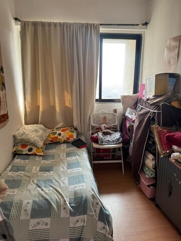 Bedroom in 2.5 BHK Apartment at Newtech Shastri Nagar, Goregaon West – for Rent