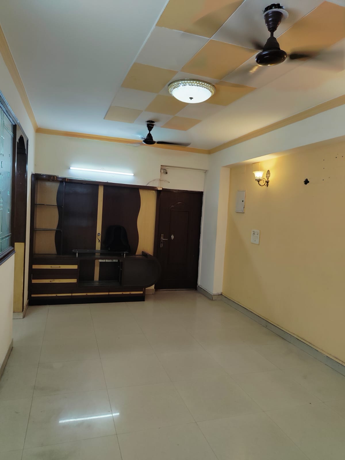 2 BHK + Extra Room Apartment For Sale in Nirala Greenshire Phase I