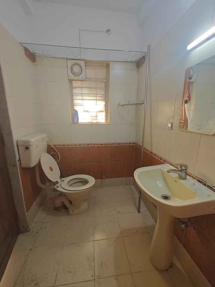 Bathroom, bavdhan 2 Bedroom 900 Sq.Ft. Apartment In Bavdhan Pune 9662238