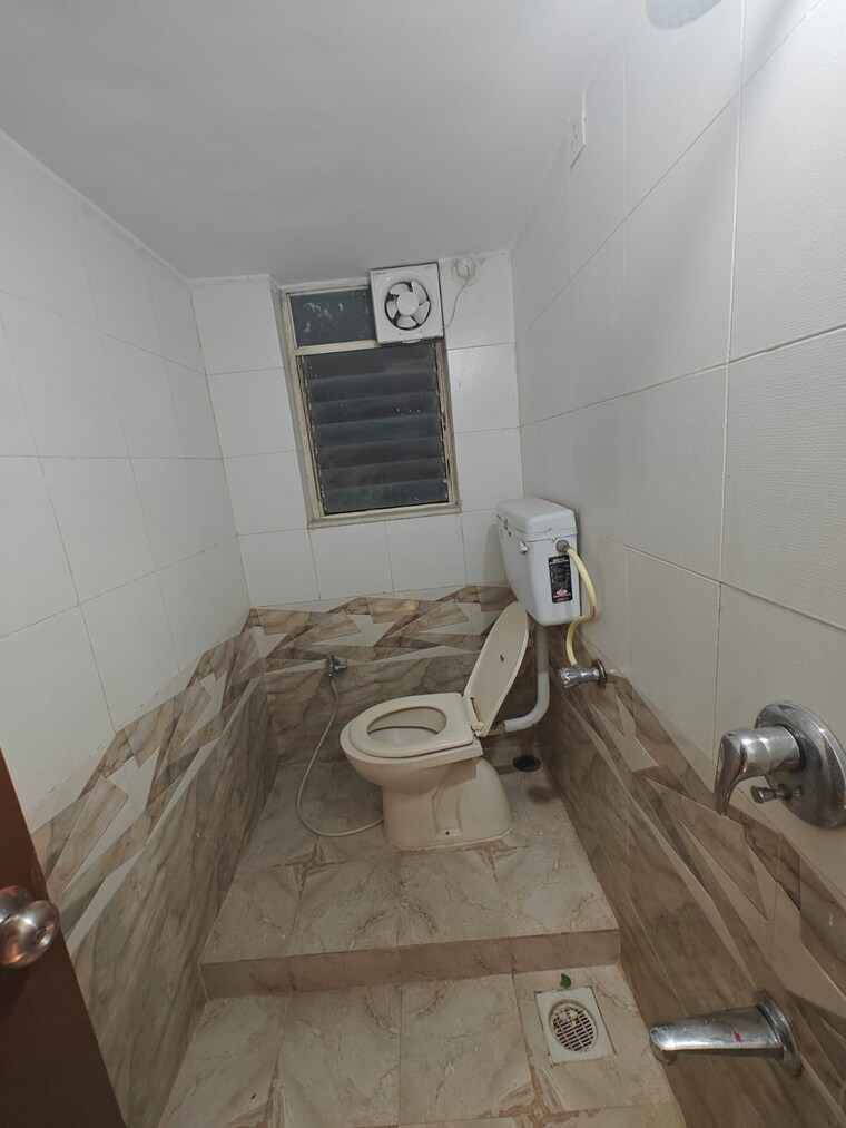Bathroom, bavdhan 2 Bedroom 900 Sq.Ft. Apartment In Bavdhan Pune 9662238
