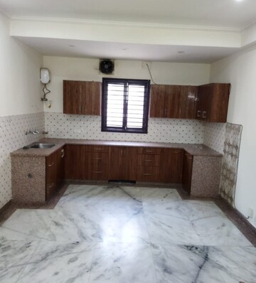Kitchen in 2 BHK Builder Floor at Sector 47 – for Rent
