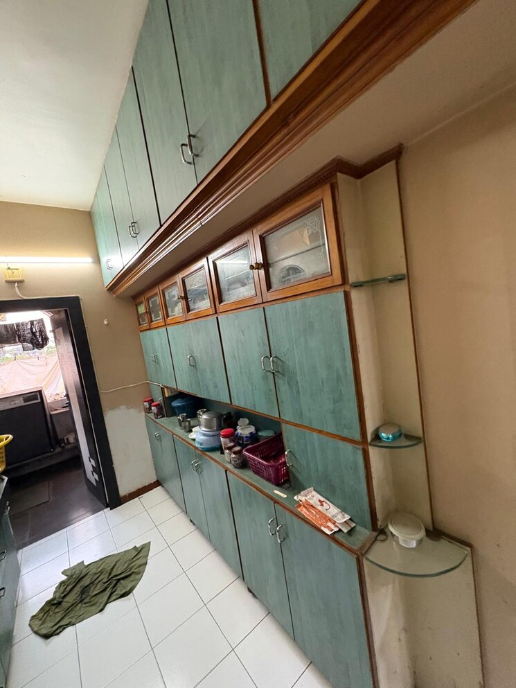 Room, satellite 2 Bedroom 1200 Sq.Ft. Apartment In Satellite Ahmedabad 9662266