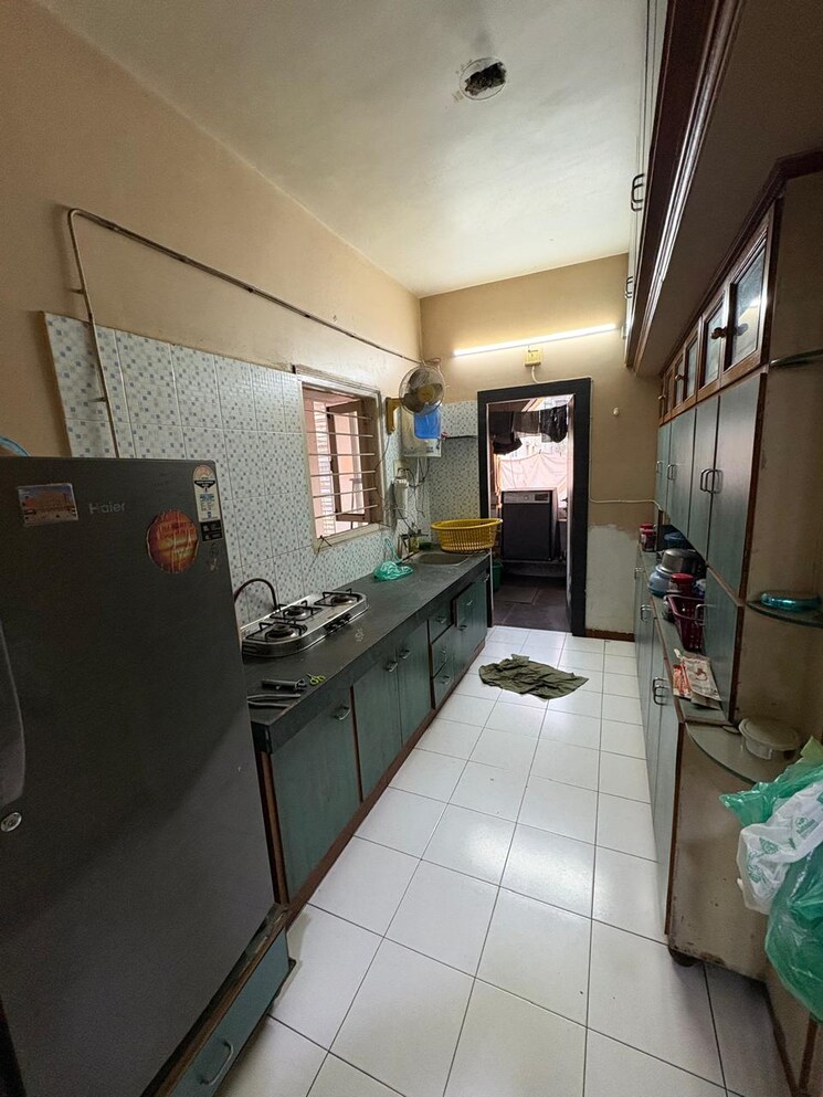 Kitchen, satellite 2 Bedroom 1200 Sq.Ft. Apartment In Satellite Ahmedabad 9662266