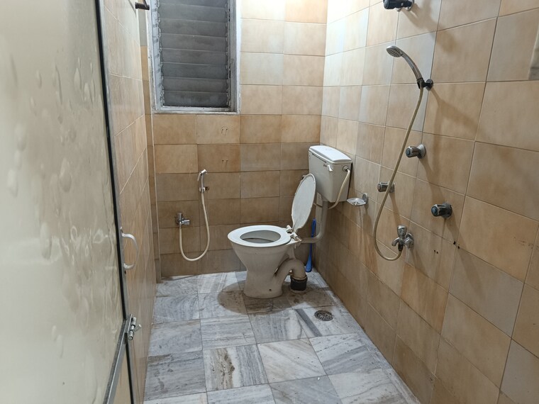 Bathroom, malad west Pg For Boys & Girls In Malad West 9662256