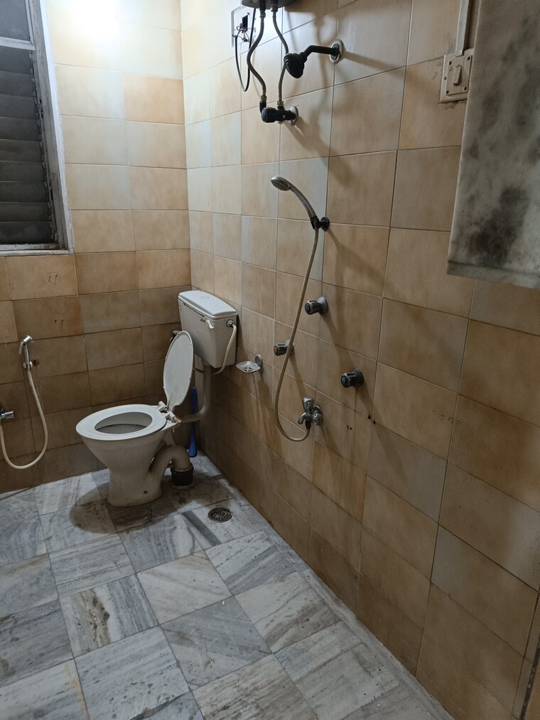 Bathroom, malad west Pg For Boys & Girls In Malad West 9662256