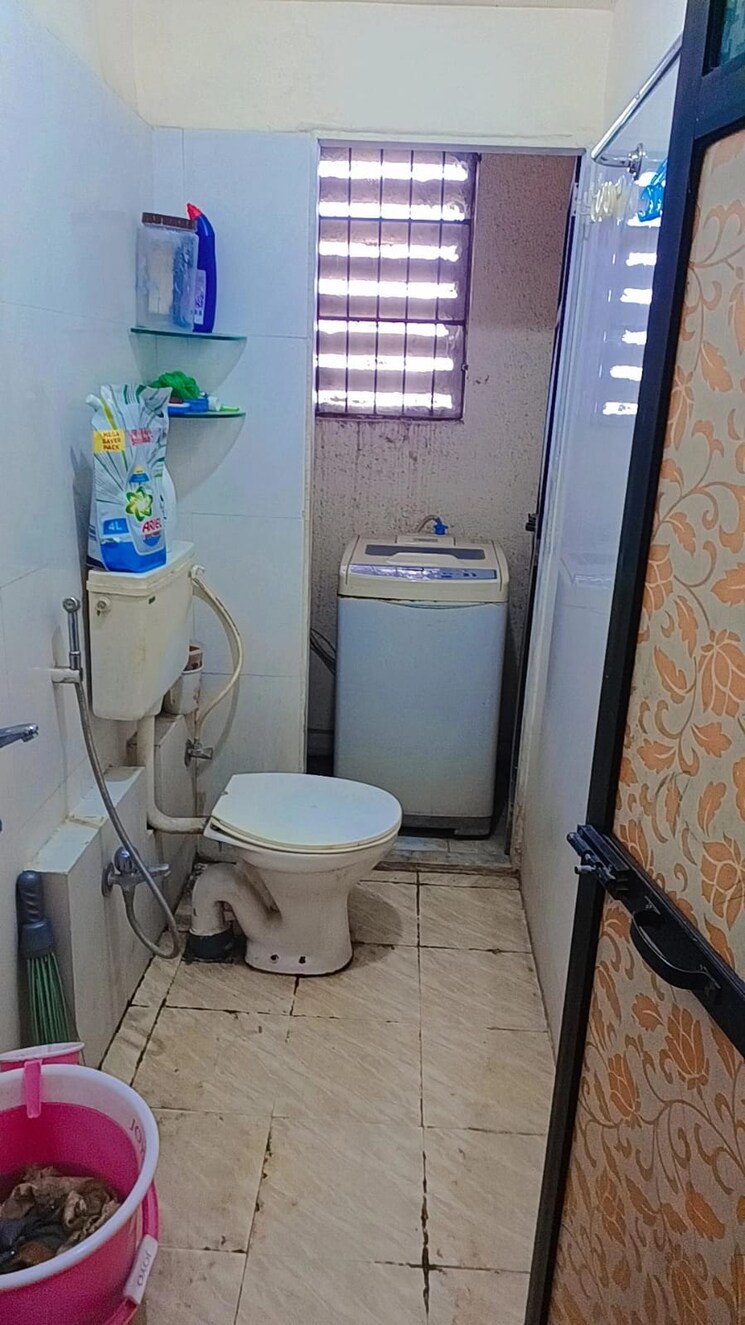 Attached Bathroom, ghodbunder road 1 Bedroom 400 Sq.Ft. Apartment In Ghodbunder Road Thane 9662267