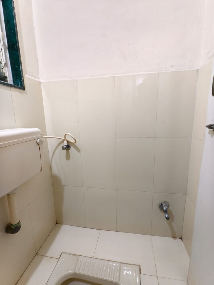 Bathroom, narhe 2 Bedroom 1300 Sq.Ft. Apartment In Narhe Pune 9662289