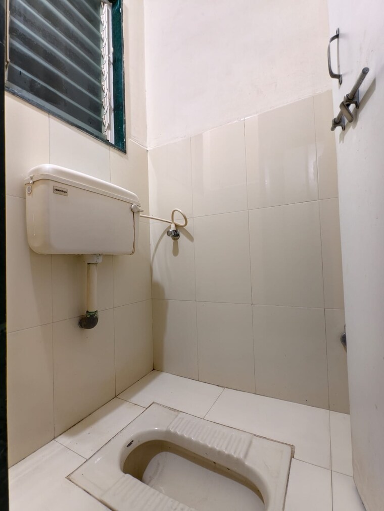 Bathroom, narhe 2 Bedroom 1300 Sq.Ft. Apartment In Narhe Pune 9662289