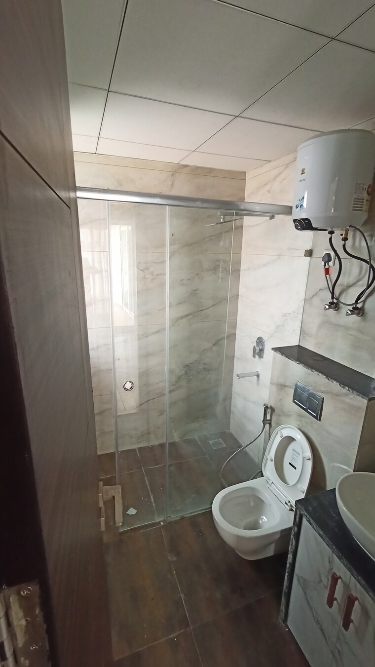 Bathroom, sector 52 5 Bedroom 3300 Sq.Ft. Apartment In Sector 52 Gurgaon 9662295