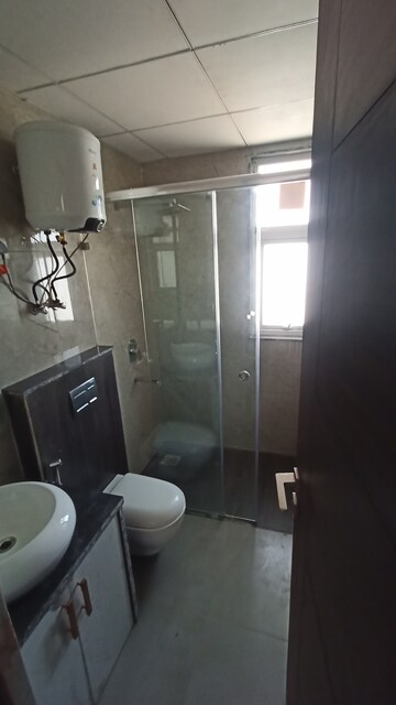 Bathroom in 5 BHK Apartment at Sector 52 – for Rent