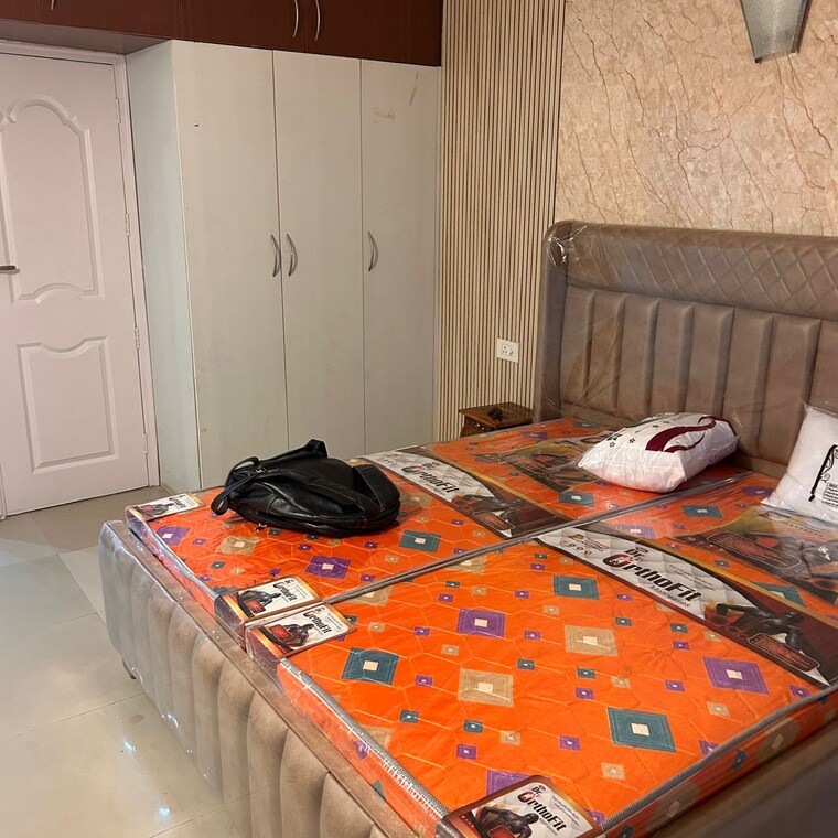 Bedroom, trishla-city 3 Bedroom 1550 Sq.Ft. Apartment In High Ground Zirakpur 9662314