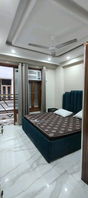 Bedroom in 1 BHK Builder Floor at Chattarpur – for Rent
