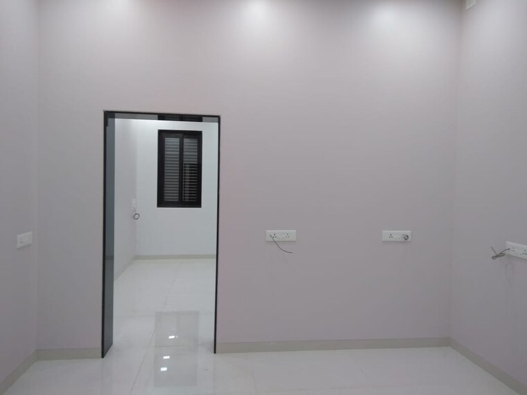Room, andheri east Commercial Office Space 500 Sq.Ft. In Andheri East Mumbai 9662201
