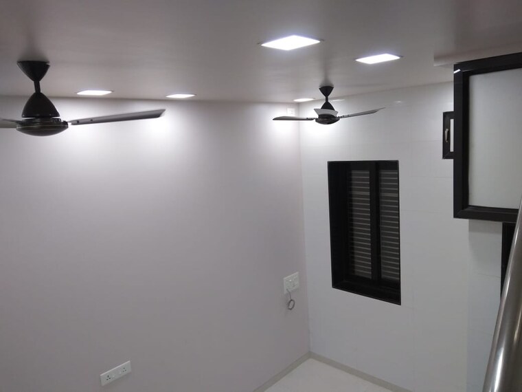 Room, andheri east Commercial Office Space 500 Sq.Ft. In Andheri East Mumbai 9662201