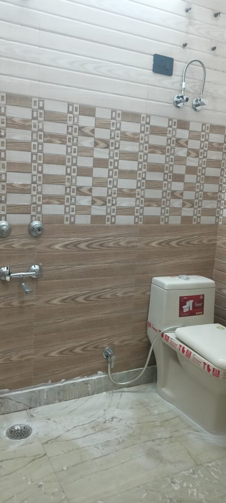 Bathroom, govindpuri 2 Bedroom 560 Sq.Ft. Builder Floor In Govindpuri Delhi 9662351