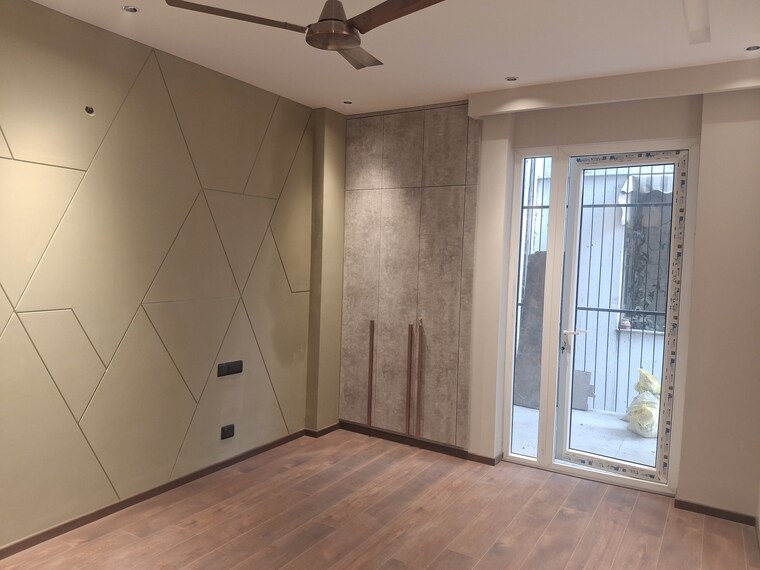 Room, dlf phase i 3 Bedroom 1800 Sq.Ft. Builder Floor In Dlf Phase I Gurgaon 9662363