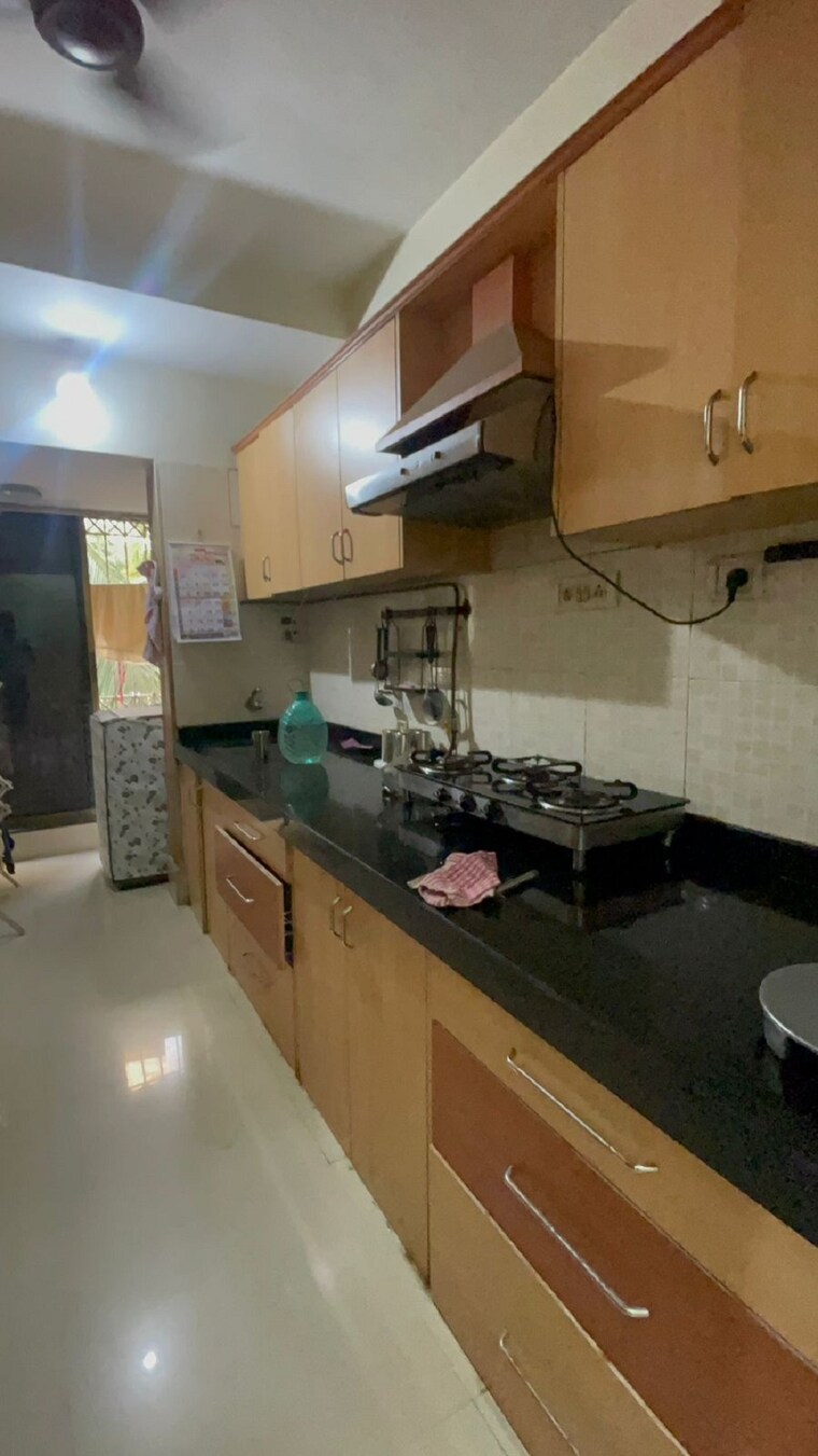 Kitchen, juhu 2 Bedroom 850 Sq.Ft. Apartment In Juhu Mumbai 9662377