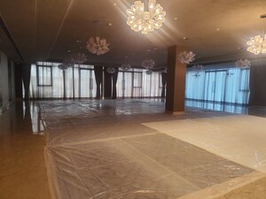 Room in 3 BHK Apartment at The Center Court, Sector 88a – for Sale