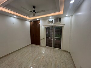 Room in 4 BHK Apartment at Puri Aman Vilas, Sector 89 – for Rent