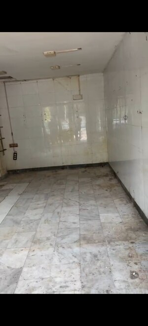 Room in  Shop at Parsvnath Bibhab Plaza, Alpha 1 Greater Noida – for Sale