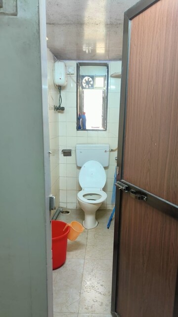 Bathroom in 1 BHK Apartment at Kunj Vihar, Santacruz East – for Rent